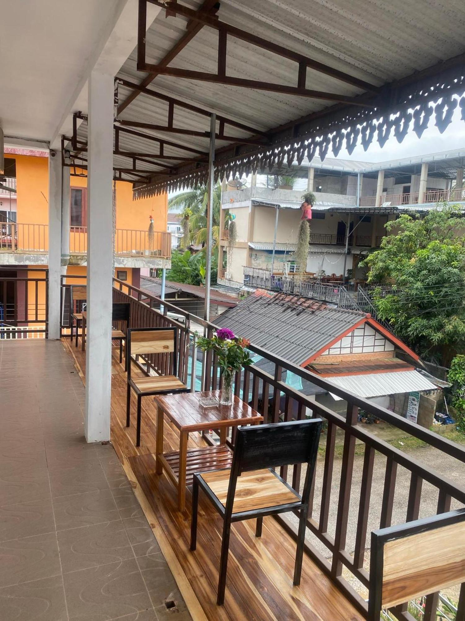 Vang Vieng Victory Guesthouse Bagian luar foto