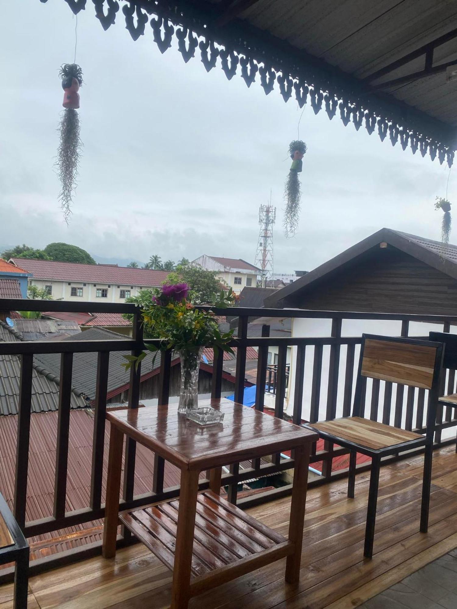 Vang Vieng Victory Guesthouse Bagian luar foto
